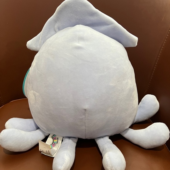Karina the Light Blue Squid Cat 8” Squishmallow - Picture 6 of 7